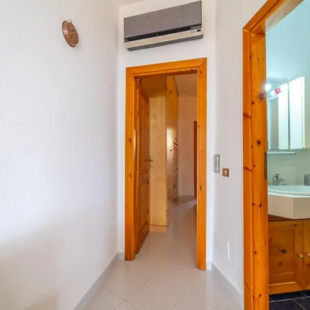 Punzy By Domusaway * Porto Istana