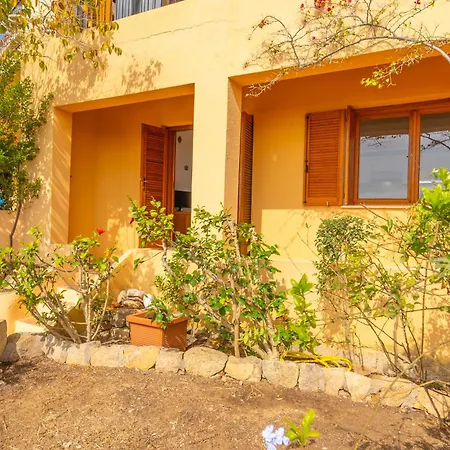 Punzy By Domusaway Apartment Porto Istana